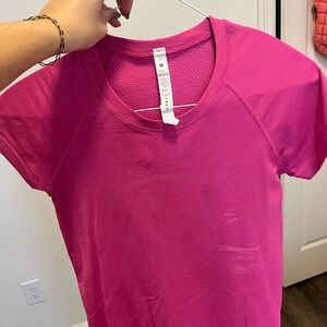 Women's Pink Athletic Lululemon Top Race Length